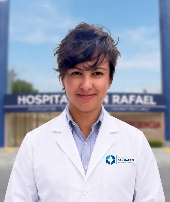 Dr. PAULINA ELIZABETH CISNEROS